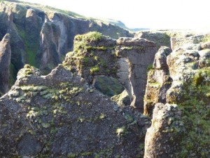 Fjadrargljufur Gorge 