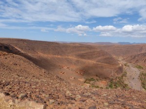 Into the Djebel Sahro Mountains